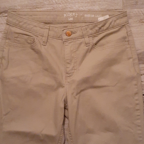 Lee Riders Capris - Picture 2 of 6